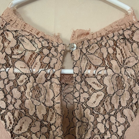 Umgee women's S lace insert bell sleeve shark bite hem blush pink boho top EUC - Picture 4 of 5